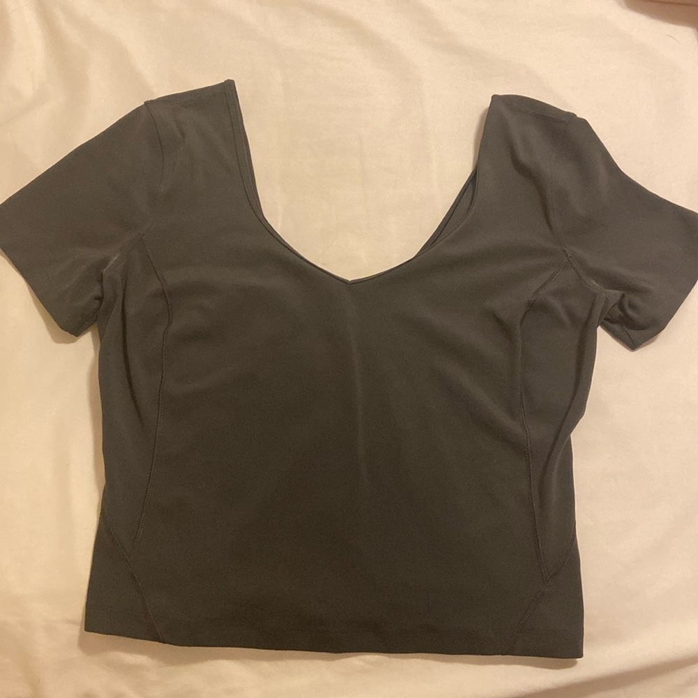 Lululemon Align tee shirts